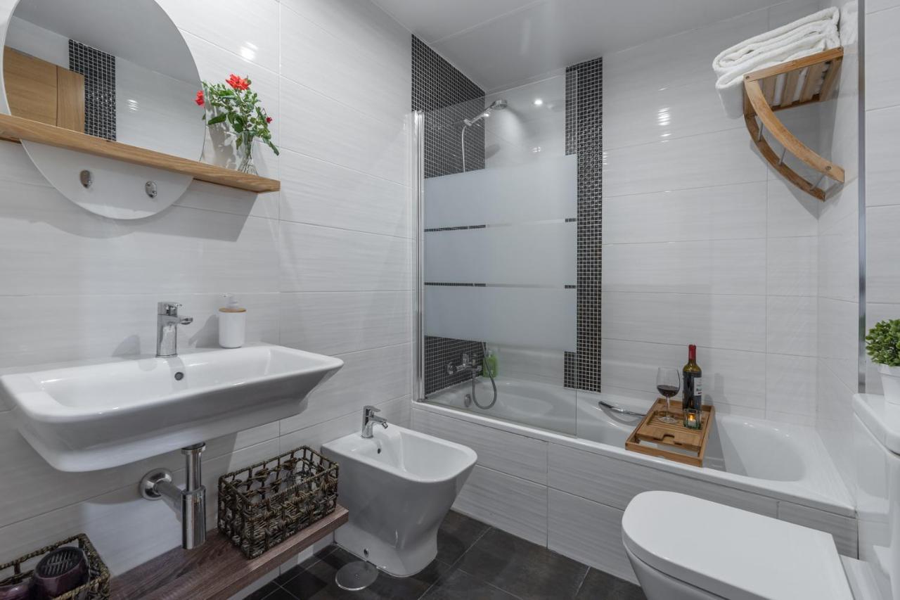 Tuguest Postigo I Catedral Apartment - Free Parking Granada Ngoại thất bức ảnh